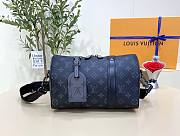 Kitlife  Louis Vuitton’s City classic Keepal Monogram Eclipse canvas - 27 x 17 x 13 cm - 1
