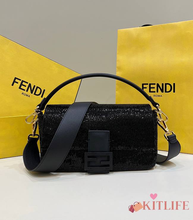 Kitlife Fendi Baguette Re-Edition bag in lilac bea Black - 27 cm - 1