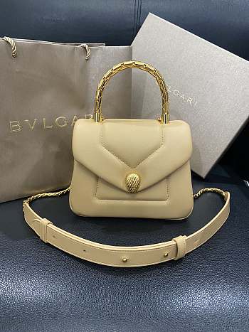 Kitlife Bvlgari Serpenti Reverse small top handle bag in Beige - 20 X 14 X 10 cm