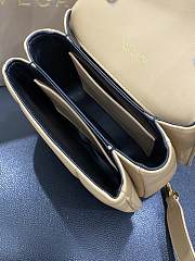 Kitlife Bvlgari Serpenti Reverse small top handle bag in Beige - 20 X 14 X 10 cm - 2