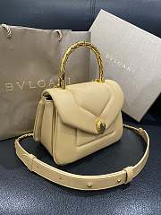 Kitlife Bvlgari Serpenti Reverse small top handle bag in Beige - 20 X 14 X 10 cm - 5