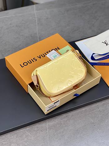 Louis Vuitton Mini Pochette Accessories Banana Fizz Yellow in