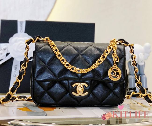 Kitlife Chanel small Flap bag Lambskin SS 2023 Black - 12 x 21 x 7 cm - 1