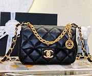 Kitlife Chanel small Flap bag Lambskin SS 2023 Black - 12 x 21 x 7 cm - 1