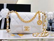 Kitlife Chanel small Flap bag Lambskin SS 2023 White - 12 x 21 x 7 cm - 1