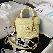 Kitlife Chanel Small Vanity Case in Lambskin Yellow SS 2023 - AS3973 - 12.5 x 15 x 8 cm - 1