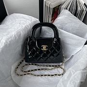 Kitlife Chanel Black Patent Leather Quilted Gold 