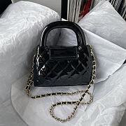 Kitlife Chanel Black Patent Leather Quilted Gold 