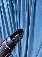 Kitlife Prada Monolith ombré brushed leather loafers Black - 5