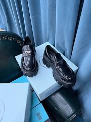 Kitlife Prada Monolith ombré brushed leather loafers Black - 2