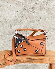 Kitlife Loewe x Spirited Away Susuwatari Puzzle Mini leather shoulder bag Brown - 24 x 10 x 14 cm - 1
