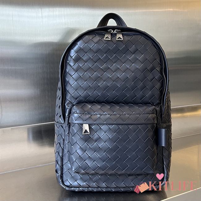 Kitlife BOTTEGA VENETA Intrecciato Leather Backpack In Black - 41x25x9 cm - 1