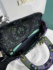 Kitlife MEDIUM LADY D-LITE BAG Multicolor Dior Indian Purple Embroidery - 24 x 20 x 11 cm - 6