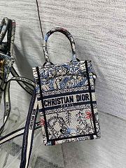 Kitlife MINI DIOR BOOK TOTE PHONE BAG Powder Blue Dior Jardin Magique Embroidery - 13.5 x 5 x 18 cm - 4