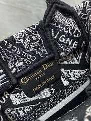 Kitlife MINI DIOR BOOK TOTE PHONE BAG Powder Black Dior Jardin Magique Embroidery - 13.5 x 5 x 18 cm - 2