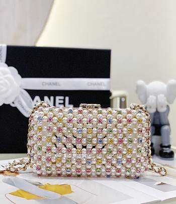 Kitlife Chanel Evening Bag Glass Pearls & Gold-Tone Metal Transparent SS 2023 - 11 x 17 x 7 cm