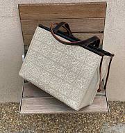 Kitlife Loewe Loewe Cushion Tote Bag Cream - 66025 - 35 x 27 x 19 cm - 1