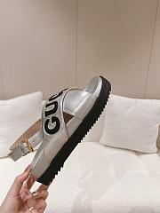 Kitlife GUCCI Logo leather sandals Silver - 3