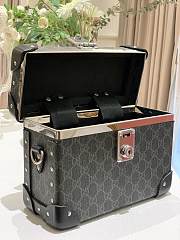 Kitlife GUCCI Globe Trotter GG Supreme Bamboo Handle Beauty Case Black - 23 x 16.5 x 9.5 cm - 3