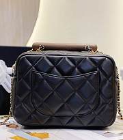 Kitlife Chanel Flap bag Lambskin Black 2023 - 13.5 × 21 × 6 cm  - 2