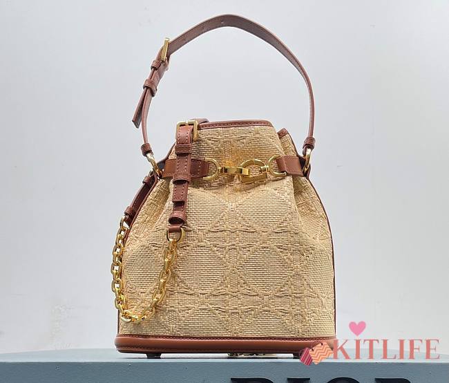 KITLIFE DIOR Fall23 MEDIUM C'EST BAG Natural Cannage Raffia  - 24 x 10 x 24.5 cm - 1