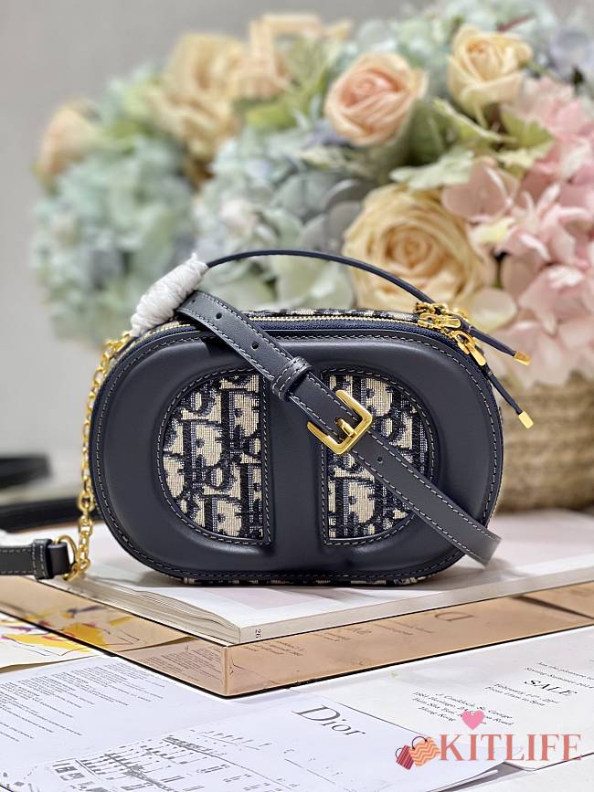 Kitlife CD SIGNATURE BAG WITH STRAP Blue Dior Oblique Jacquard - 18 x 6 x 11 cm - 1