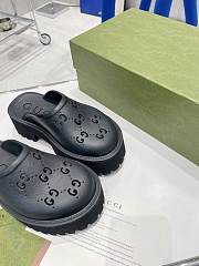 KITLIFE WOMEN'S PLATFORM PERFORATED G SANDAL BLACK - 5