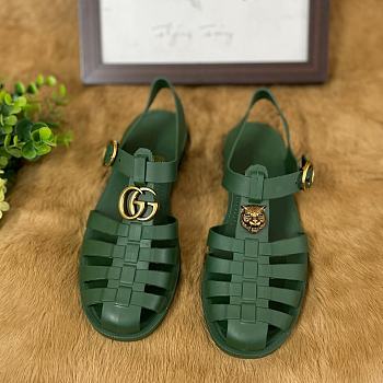 GUCCI RUBBER BUCKLE STRAP SANDAL GREEN