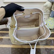 Kitlife Louis Vuitton NéoNoé Beige MM 2023 - 26 x 26 x 17.5 cm - 5