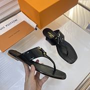 Kitlife Louis Vuitton Shake Flat Thong Black  - 2