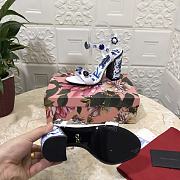 Kitlife D&G Printed Jewel Block-Heel Sandals Blue - 5