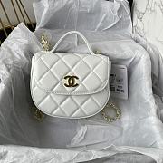 Kitlife Chanel Calfskin Gold CC Logo White Flap - 16 x 12 x 6 cm - 1