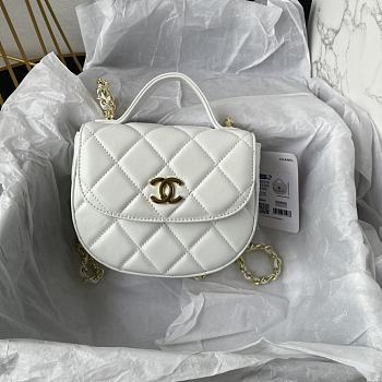 Kitlife Chanel Calfskin Gold CC Logo White Flap - 16 x 12 x 6 cm