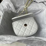 Kitlife Chanel Calfskin Gold CC Logo White Flap - 16 x 12 x 6 cm - 3