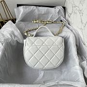 Kitlife Chanel Calfskin Gold CC Logo White Flap - 16 x 12 x 6 cm - 6