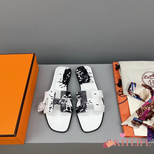 Kitlife Hermès Oran Black Sandals - 1