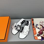 Kitlife Hermès Oran Black Sandals - 4