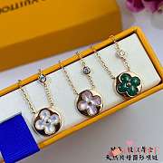 Louis Vuitton Color Blossom Bb Sun Pendant, Gold, Malachite And Diamond - Q93619 - 1