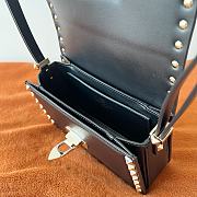 Kitlife Valentino Garavani Black Small Rockstud Flap Bag - 18.5x12x8 cm - 5