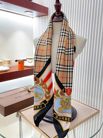 Kitlife BURBERRY Square silk scarf - 90 x 90 cm