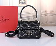 Kitlife Valentino Garavani Candystud Mini Black - 17 x 13.5 x 9 cm - 1
