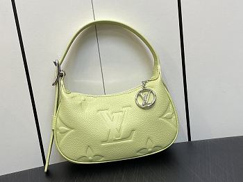 Kitlife Louis Vuitton Circle Mini Moon Monogram Empreinte leather Green - 20.5 x 11 x 5 cm