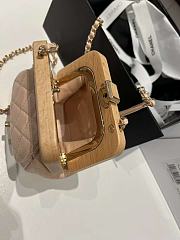 Kitlife Chanel small clutch Light Beige SS 2023 - 12 x 12 x 7 cm - 2