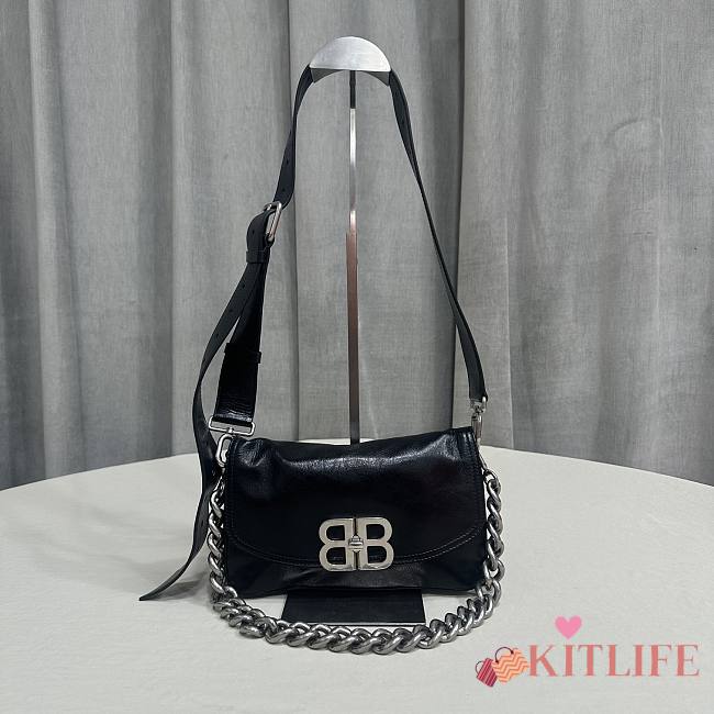 Kitlife BALENCIAGA BB Soft Small Flap leather shoulder bag - 23 x 15 x 4 cm - 1