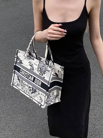 Kitlife Dior Book Tote Black SS 2023 - 36 x 18 x 28 cm