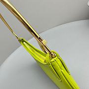 Kitlife JACQUEMUS Le Bisou Mousqueton leather shoulder bag Green - 26 x 17 x 15 cm - 2