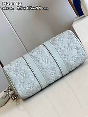 Kiltife Monogram Taurillon Keepall Bandoulière 25 - 25 x 15 x 11 cm - 5
