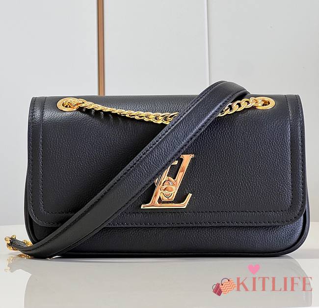 kitlife Louis Vuitton LockMe Chain Bag East West Black - M22303 - 23.5 x 14 x 6 cm - 1