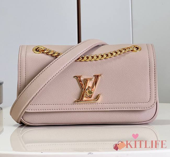 kitlife Louis Vuitton LockMe Chain Bag East West Gray - M22303 - 23.5 x 14 x 6 cm - 1