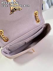 kitlife Louis Vuitton LockMe Chain Bag East West Gray - M22303 - 23.5 x 14 x 6 cm - 6